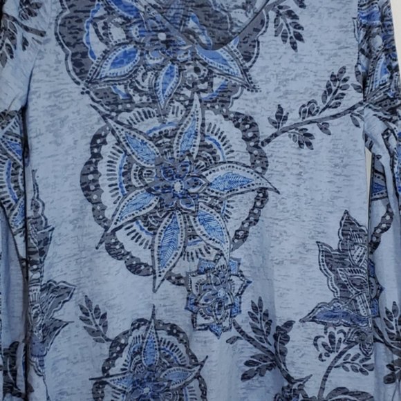 J.Jill Blue Floral Design Top Size Small - Picture 6 of 8